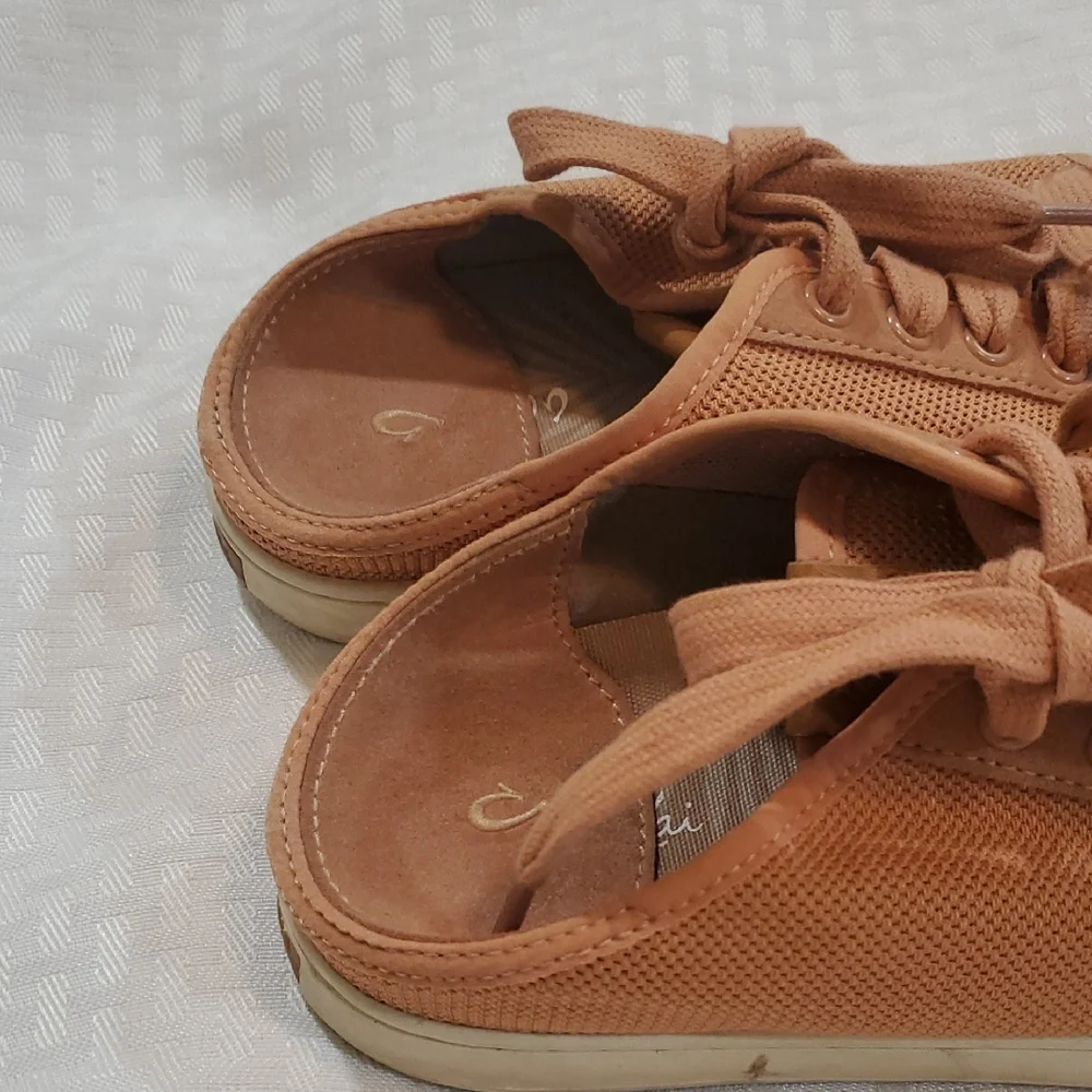 OluKai  Pehuea Li Lace-Up Shoes - Picture 12 of 13
